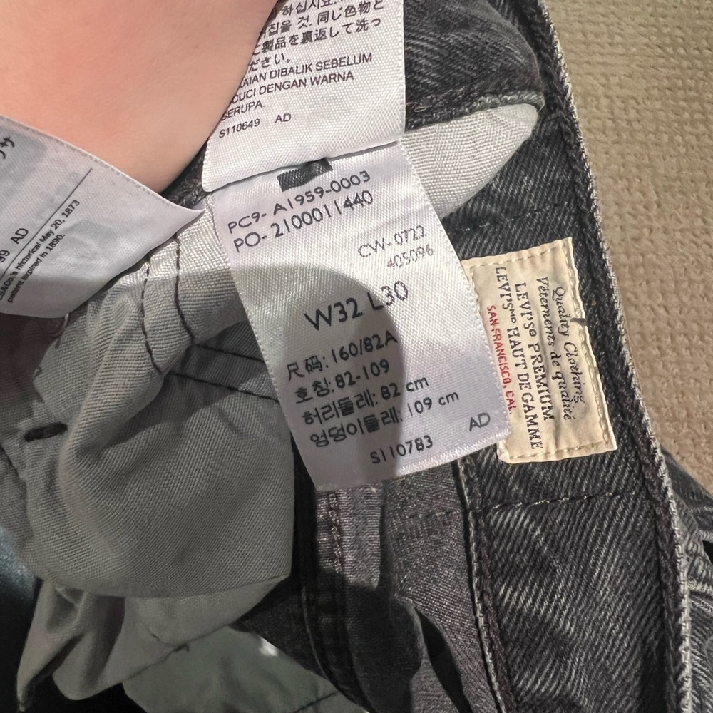 LEVI’S 501 JEANS - Picture 4 of 6